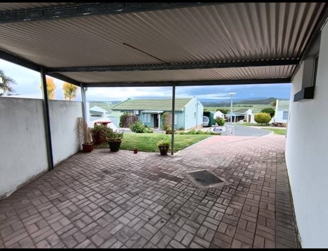 3 BEDROOM HOUSE FOR SALE IN FRAAIUITSIG